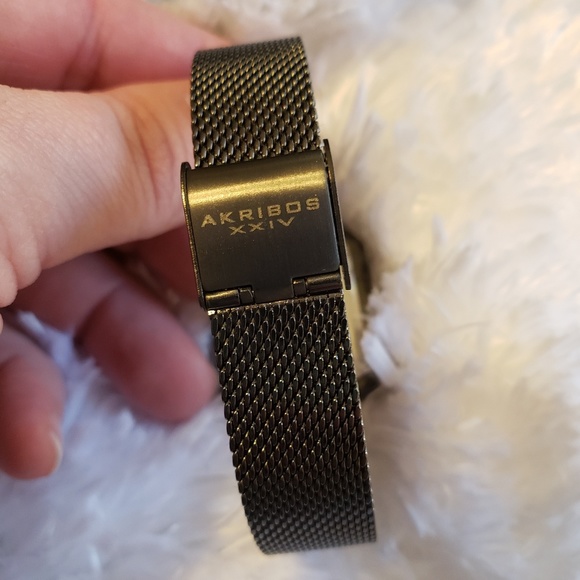 Akribos XXIV Empire Diamond women's watch - Picture 5 of 7